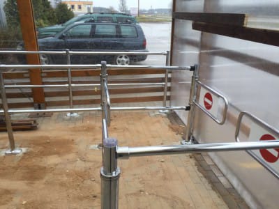 Gelahus i Sigulda - automatiske inngangsporter 4