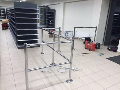 Levering av nytt butikkutstyr - butikkhyller - Toppbutikk, Viesturu prospekts 4