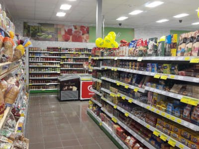 Levering og montering av butikkhyller Elvi, Mežotne 2