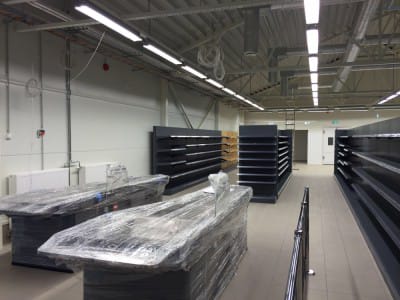 Butikkhyller og utstyr - levering og montering - VVN.LV 9